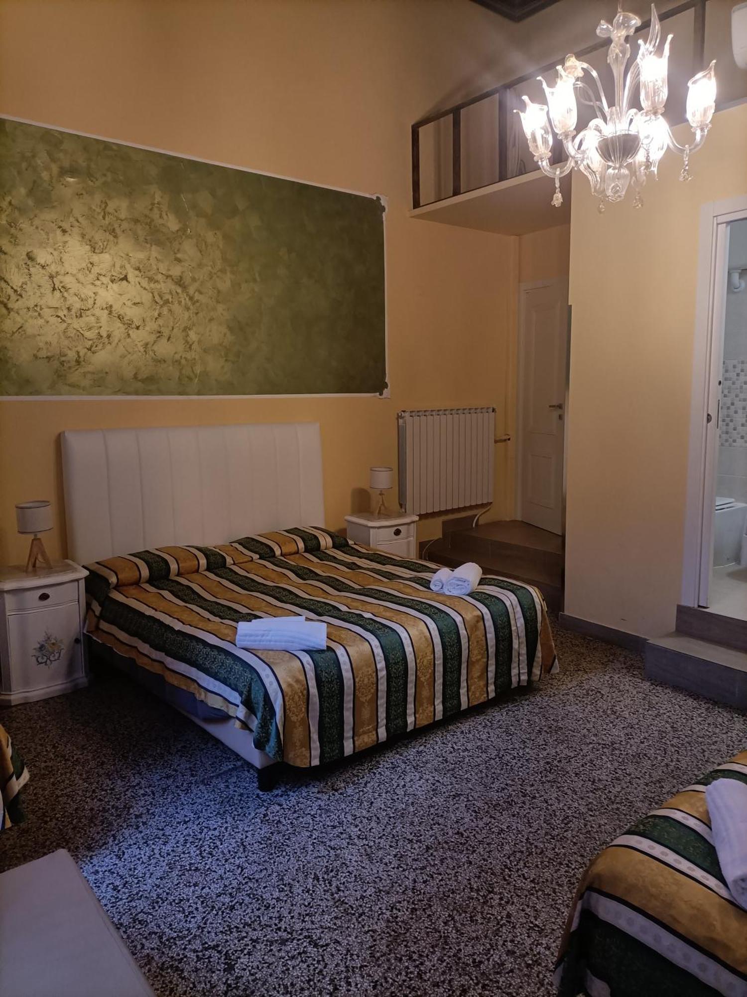 Palazzo Lion Morosini - Check In Presso Locanda Ai Santi Apostoli 威尼斯 外观 照片