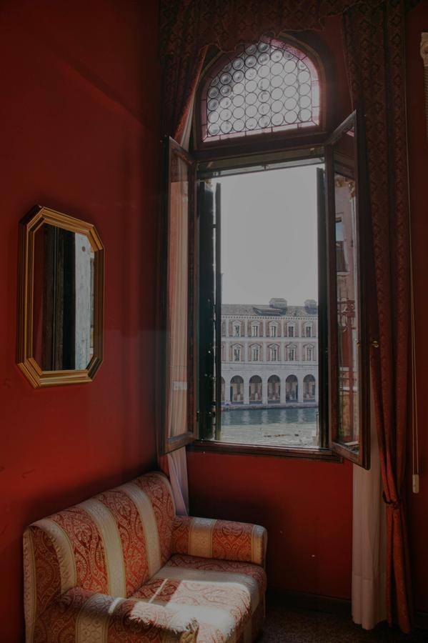 Palazzo Lion Morosini - Check In Presso Locanda Ai Santi Apostoli 威尼斯 外观 照片
